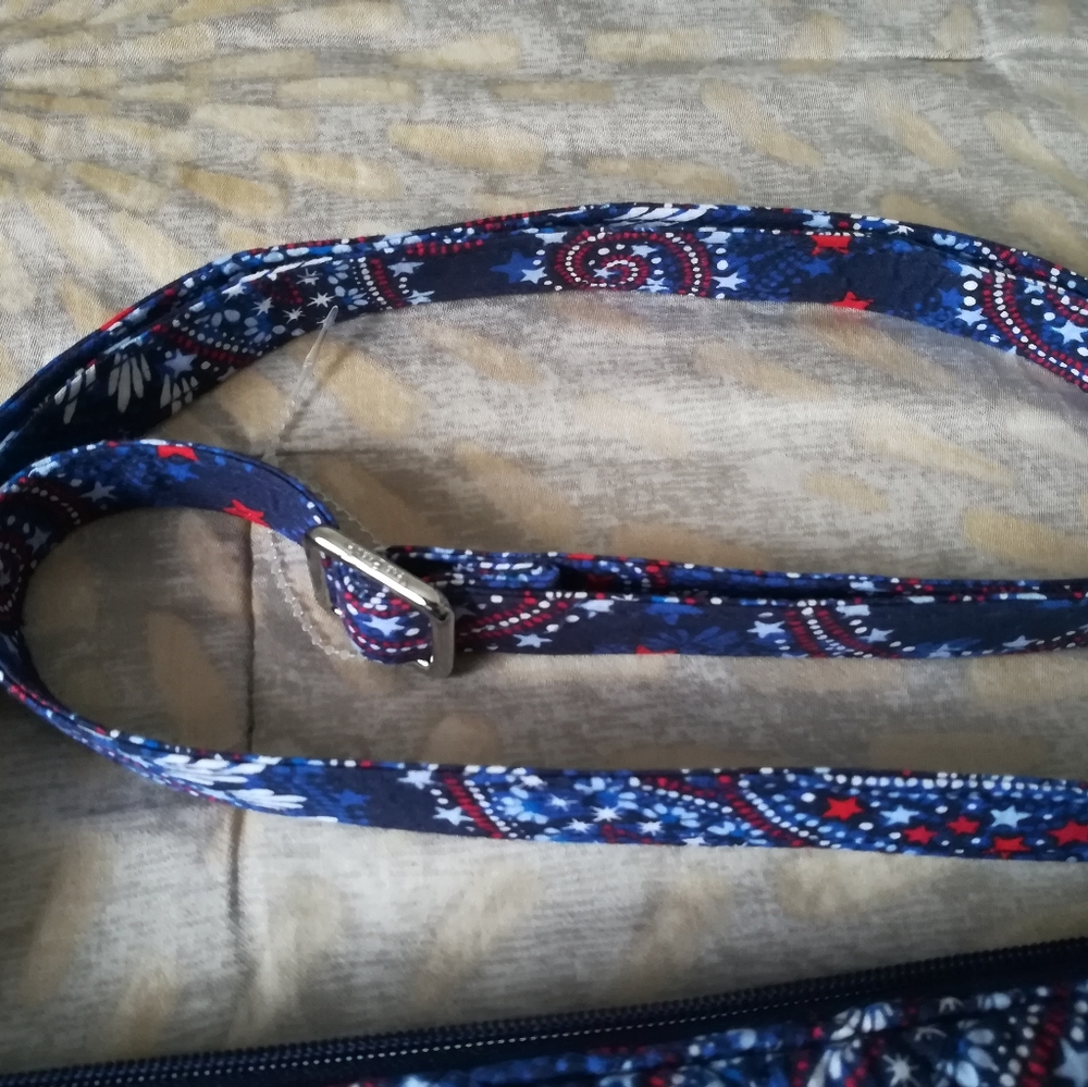 Vera Bradley NWOT crossbody purse. - Picture 11 of 15